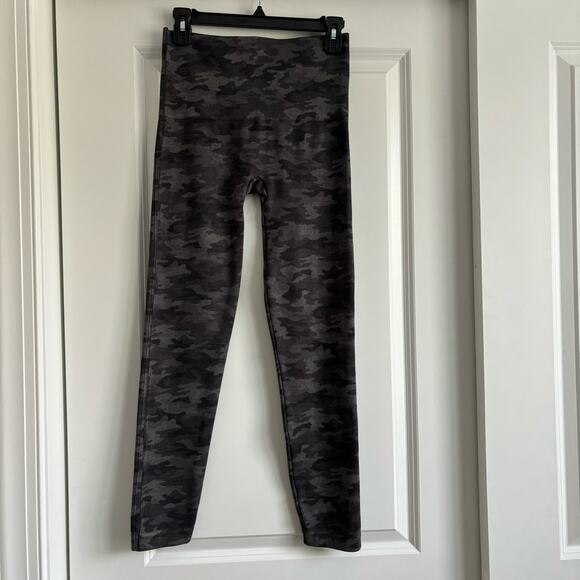 Spanx Look at Me Now Leggings Heather Camo Sz XL - Picture 1 of 8